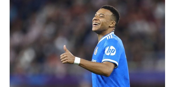 Kylian Mbappé scoorde vier doelpunten in één Champions League-wedstrijd Kylian Mbappé scoorde vier doelpunten in één Champions League-wedstrijd